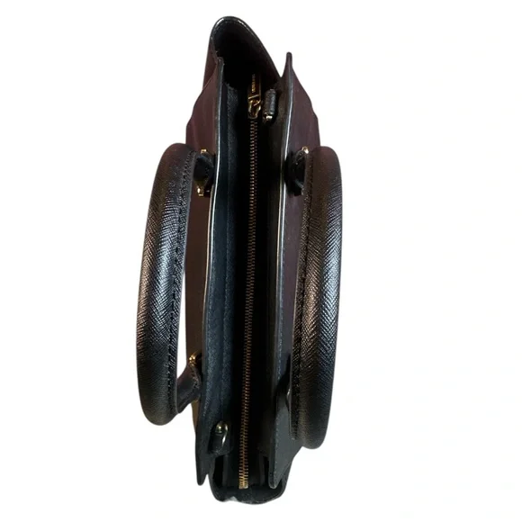 MICHAEL Michael Kors Black Satchel - Picture 7 of 16